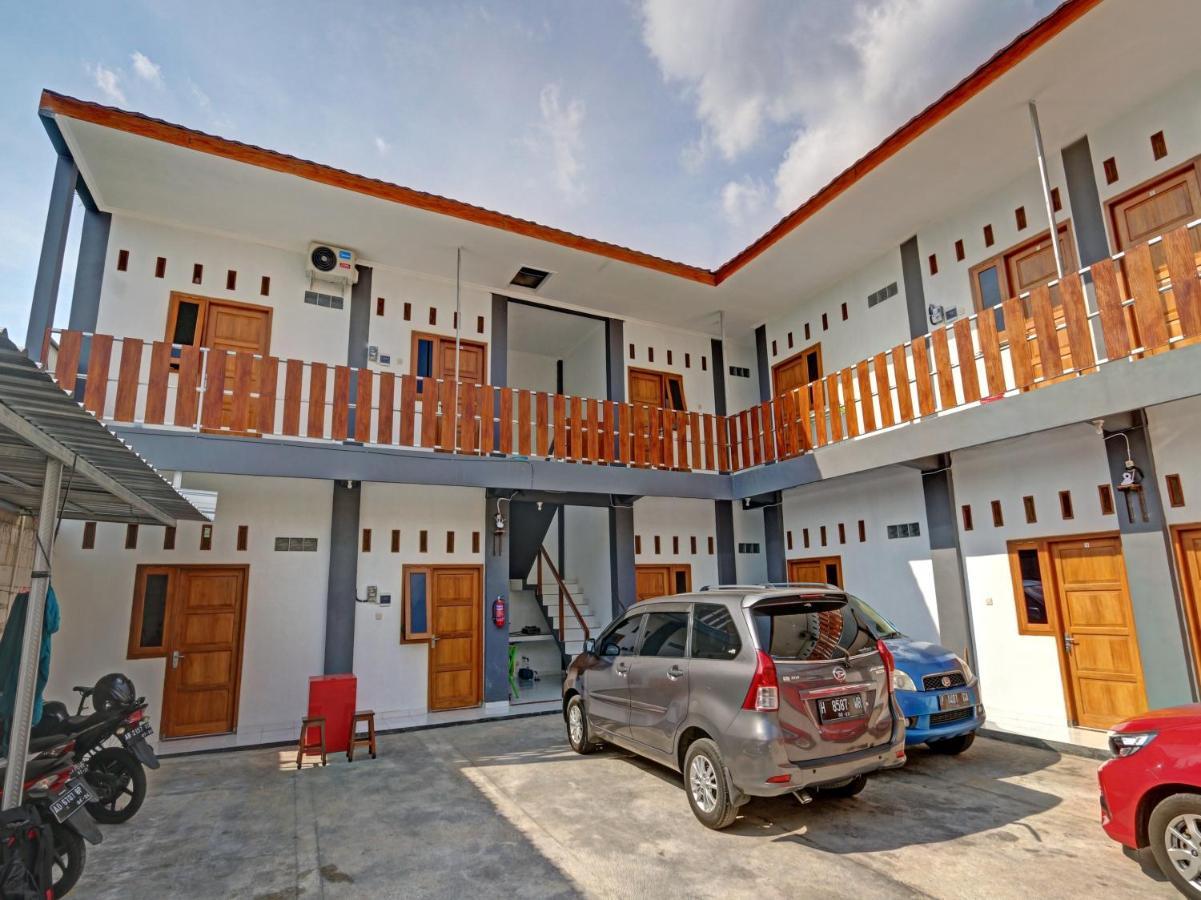 Spot On 90577 Griya Afifah Syariah Klaten Exterior foto